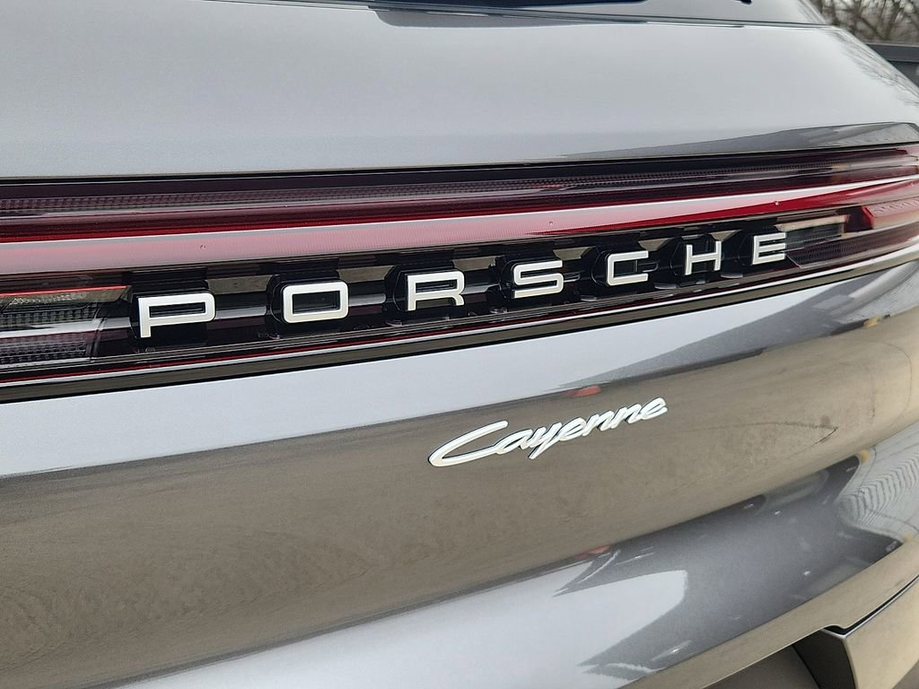New 2026 Porsche Cayenne image 25