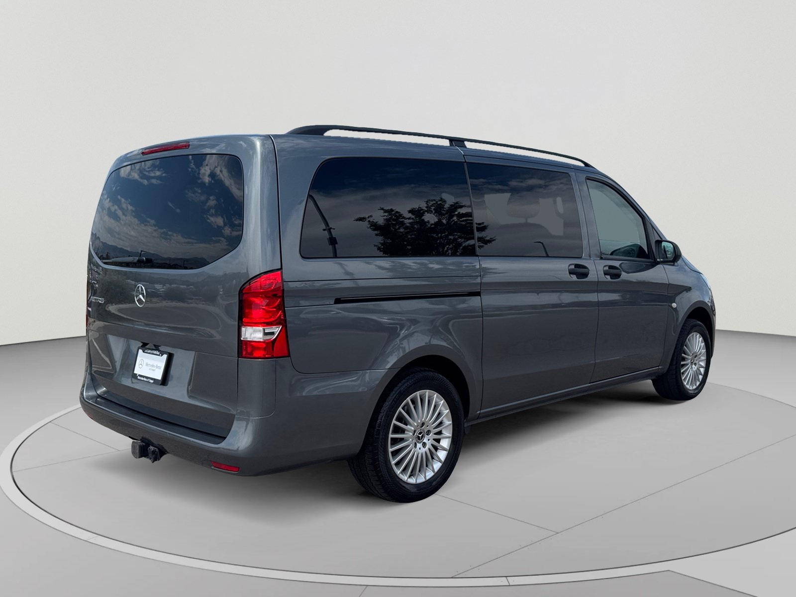 Used 2023 Mercedes-Benz Metris Passenger image 5