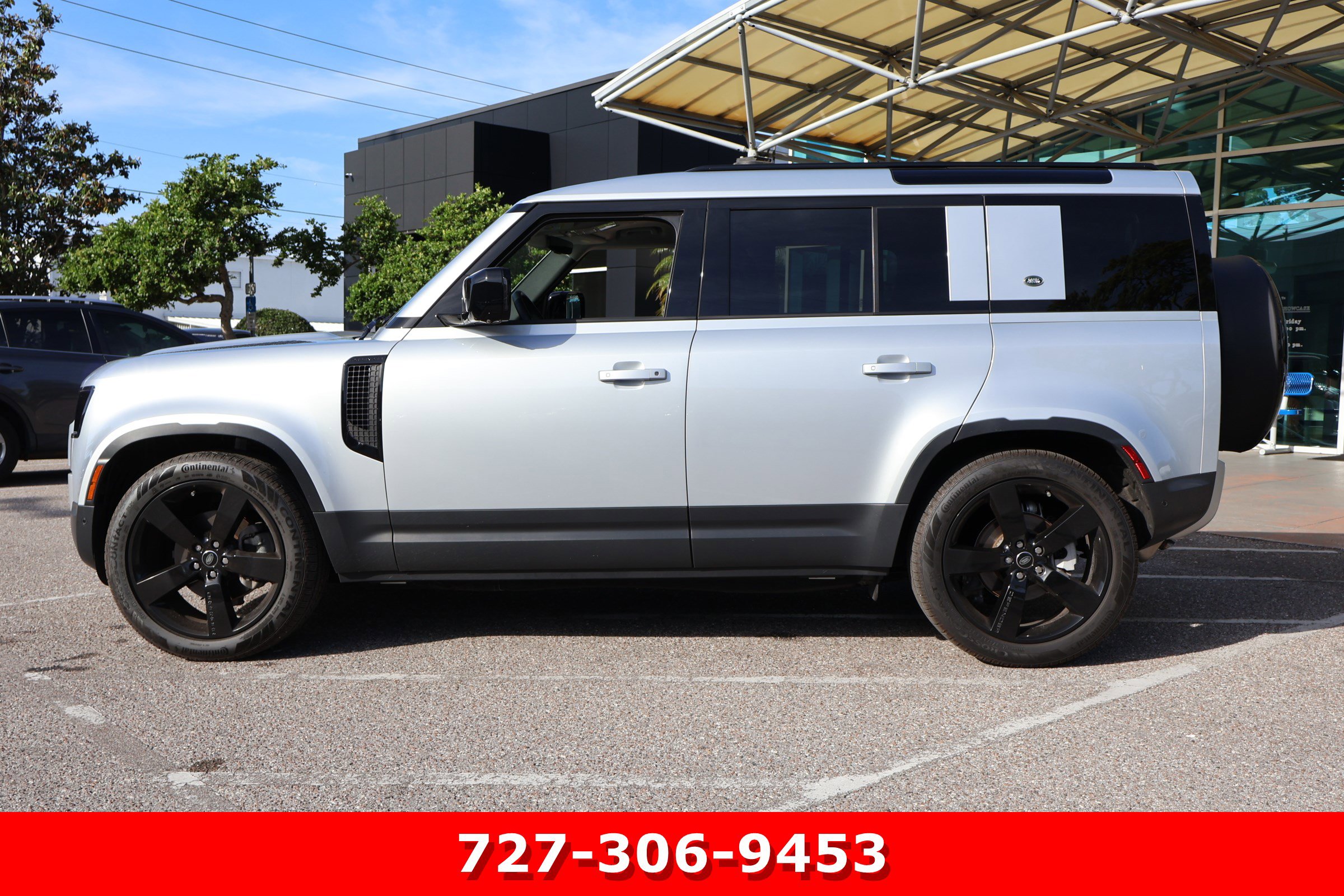 Used 2024 Land Rover Defender 110 S image 6