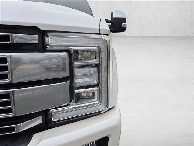 Used 2019 Ford F250 Platinum w/ Platinum Ultimate Package AWD/4WD image 10