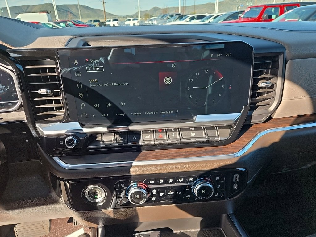 Used 2022 GMC Sierra 1500 SLT w/ SLT Convenience Package image 17