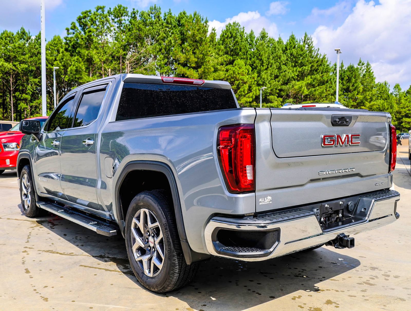Used 2023 GMC Sierra 1500 SLT w/ SLT Premium Package RWD image 6