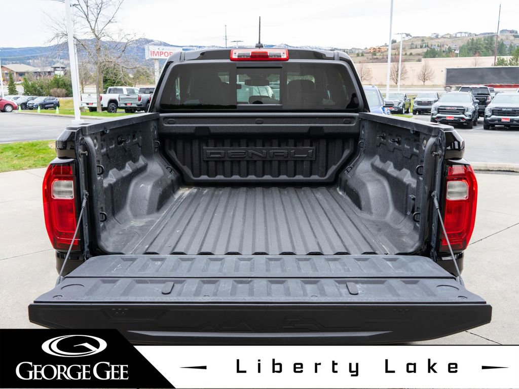 Used 2023 GMC Canyon Denali image 32