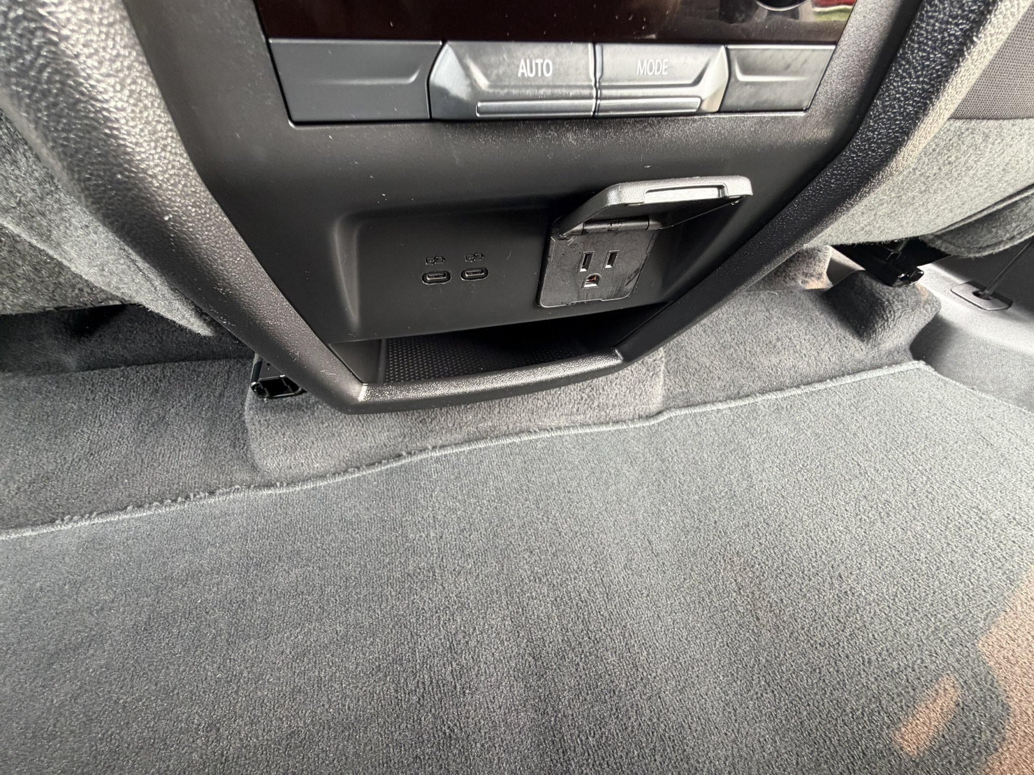 Used 2025 GMC Acadia Elevation AWD/4WD image 11