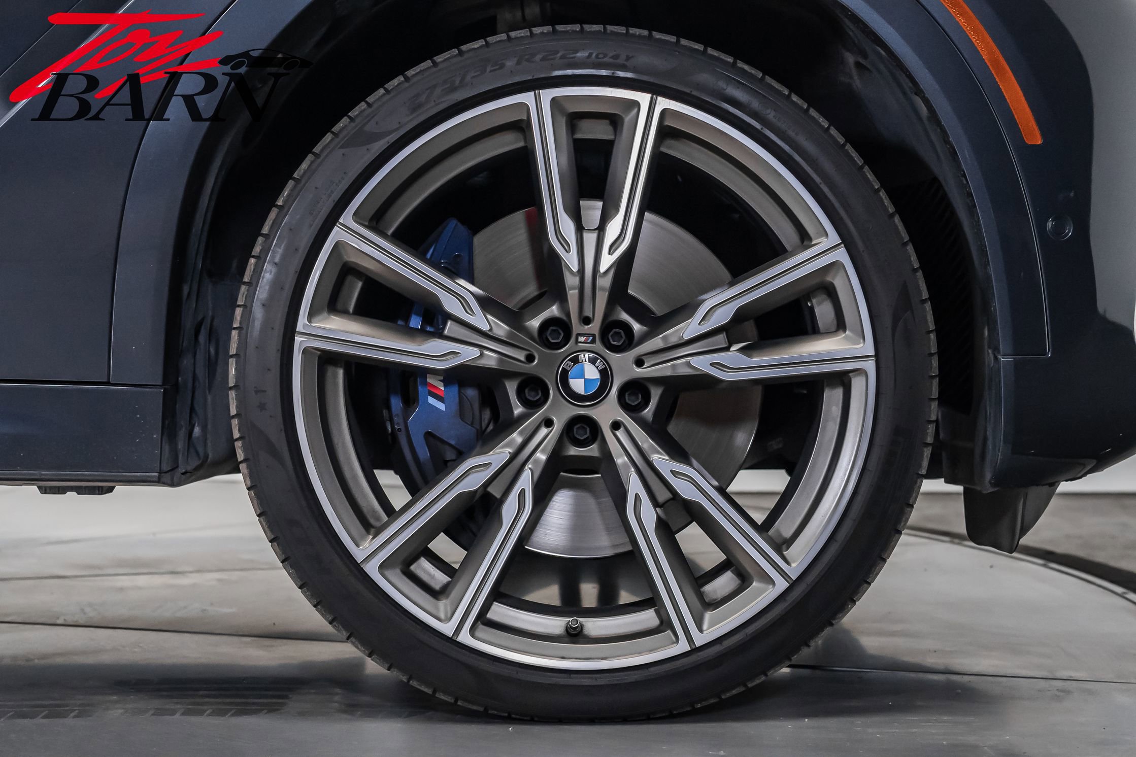 Used 2020 BMW X6 M50i w/ Executive Package image 16