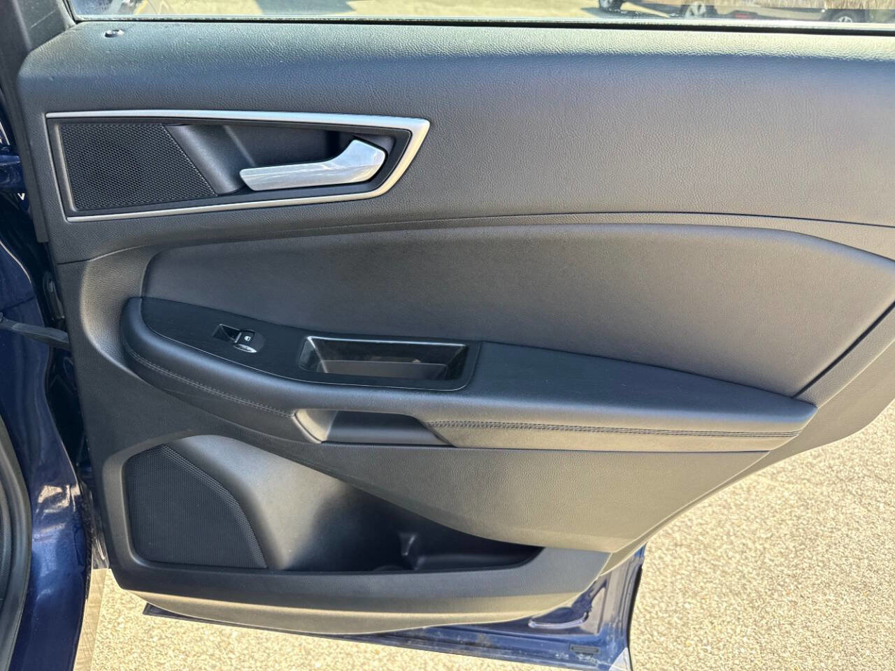 Used 2016 Ford Edge SEL w/ Equipment Group 201A AWD/4WD image 30