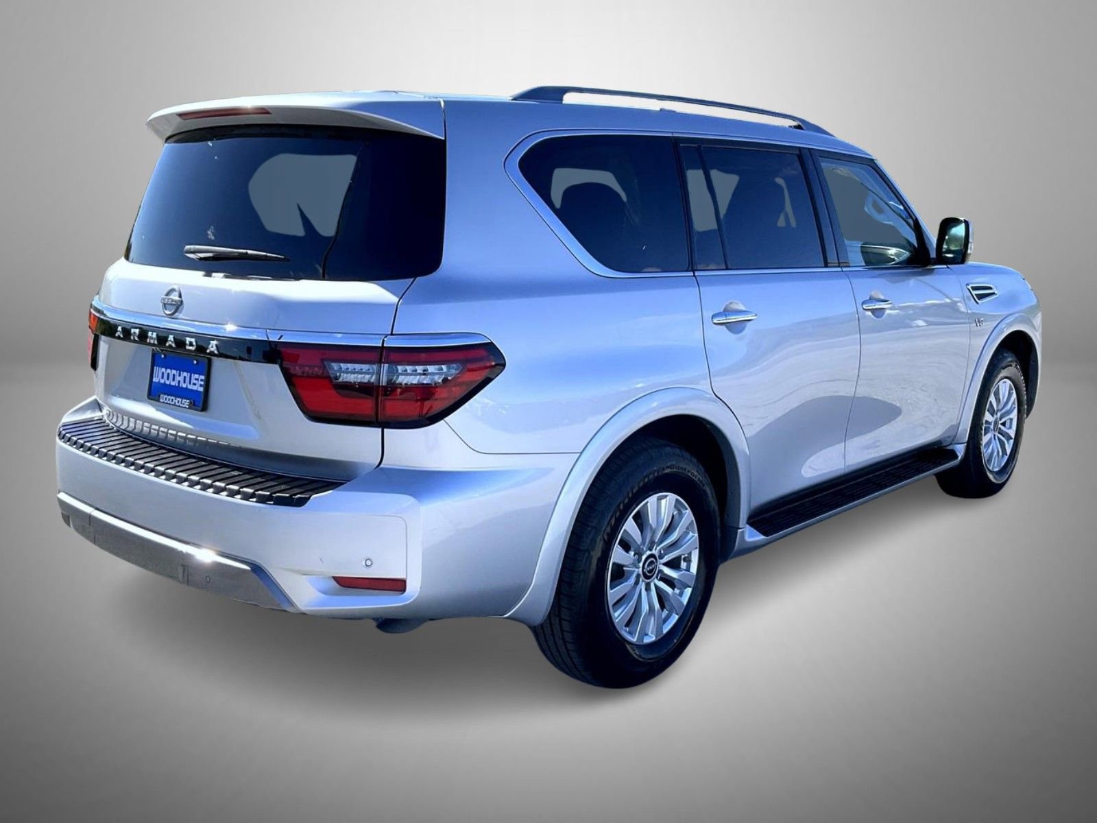 Used 2022 Nissan Armada SV image 5