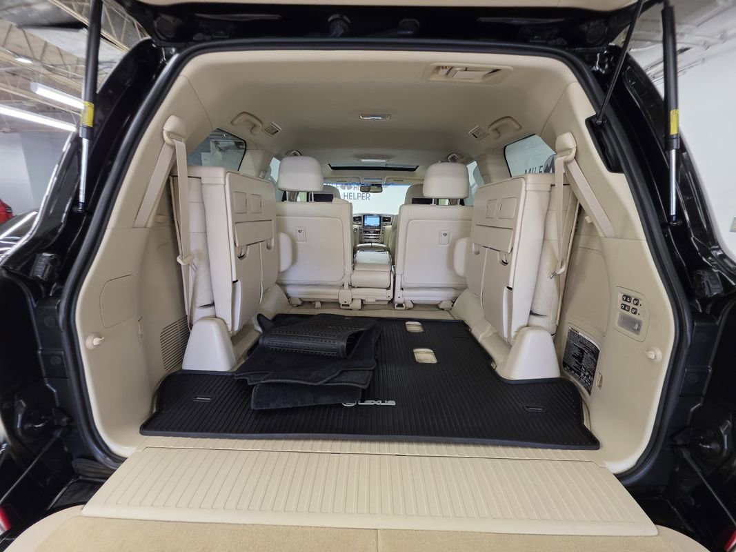 Used 2015 Lexus LX 570 4WD image 23
