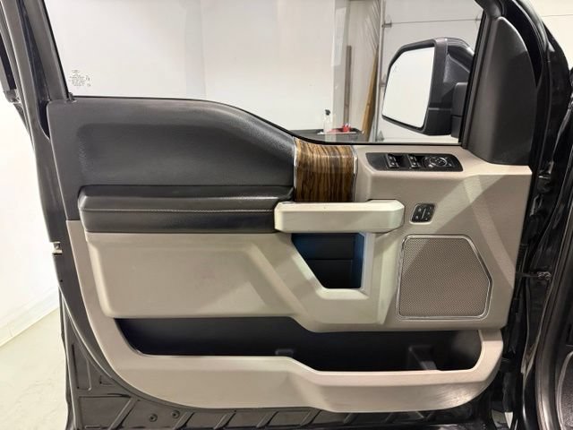 Used 2018 Ford F150 Lariat AWD/4WD image 9