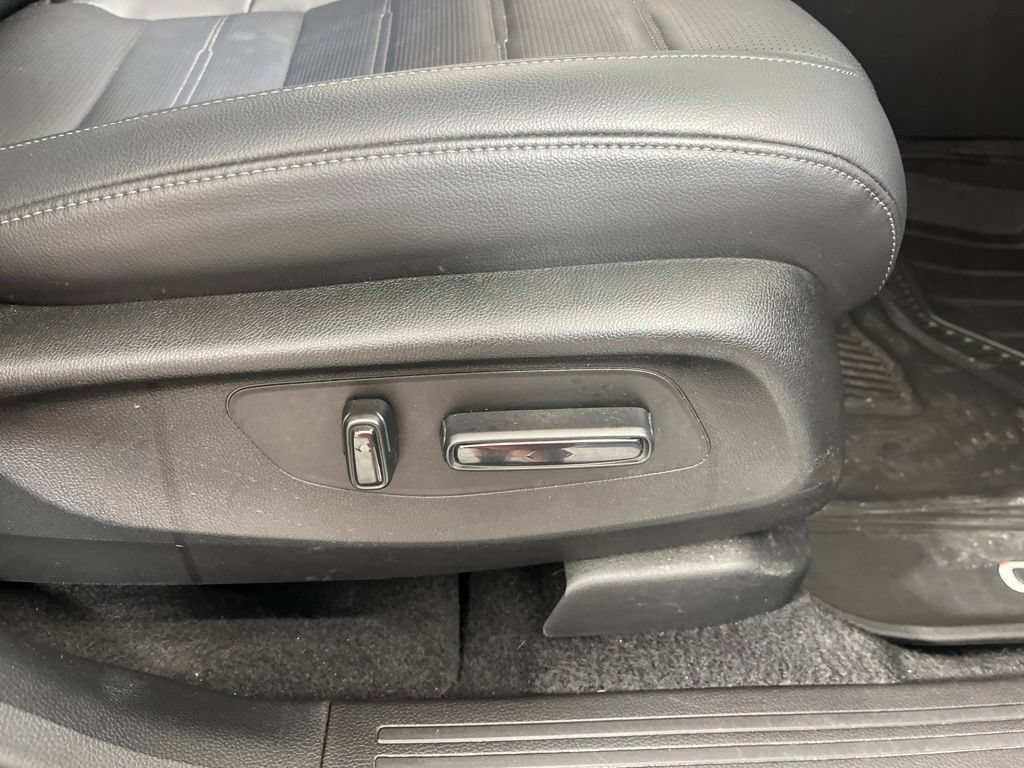 Certified 2025 Honda CR-V EX-L image 6