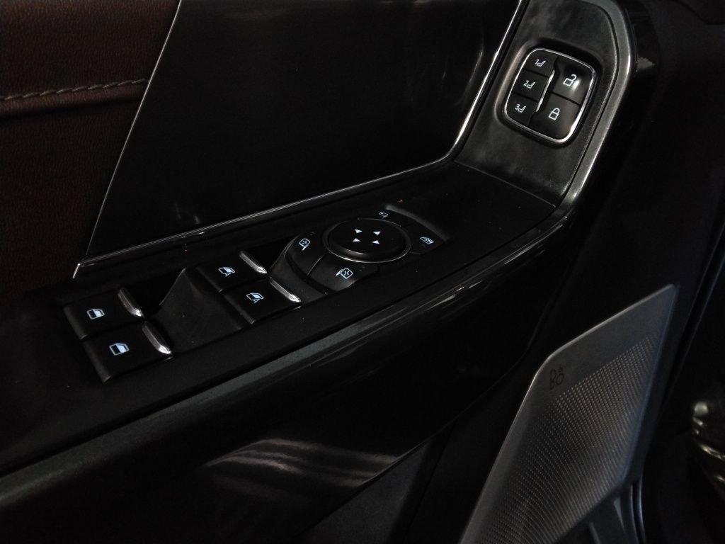 Used 2021 Ford F150 Lariat w/ Equipment Group 502A High image 33