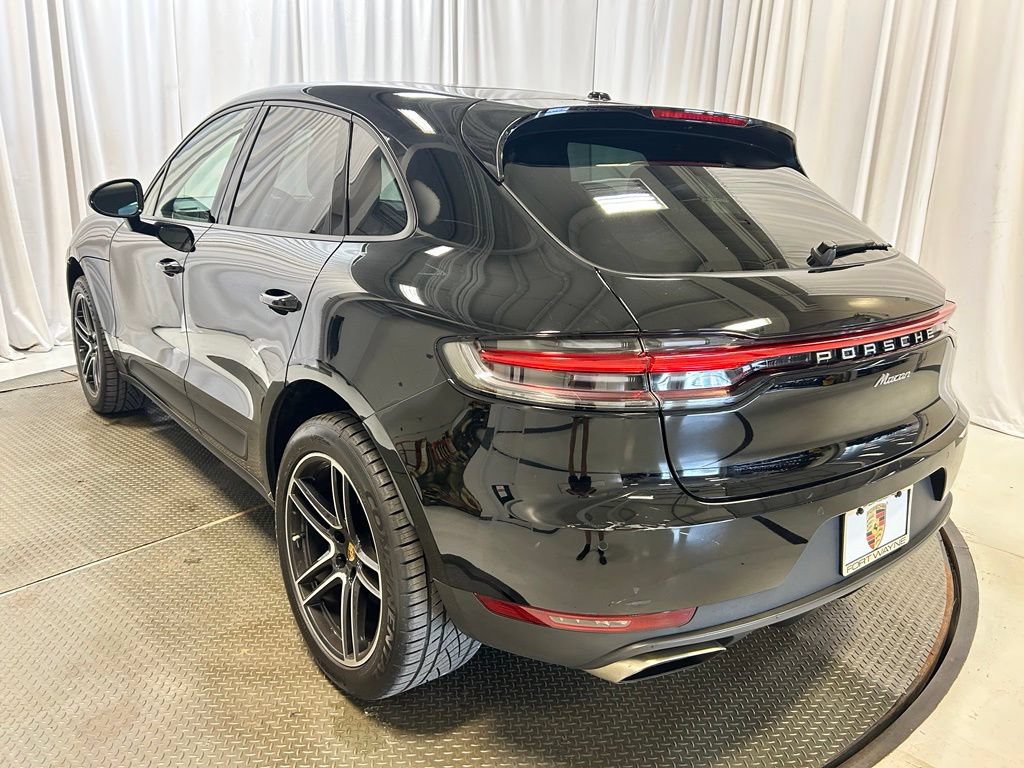 Certified 2021 Porsche Macan AWD/4WD image 3