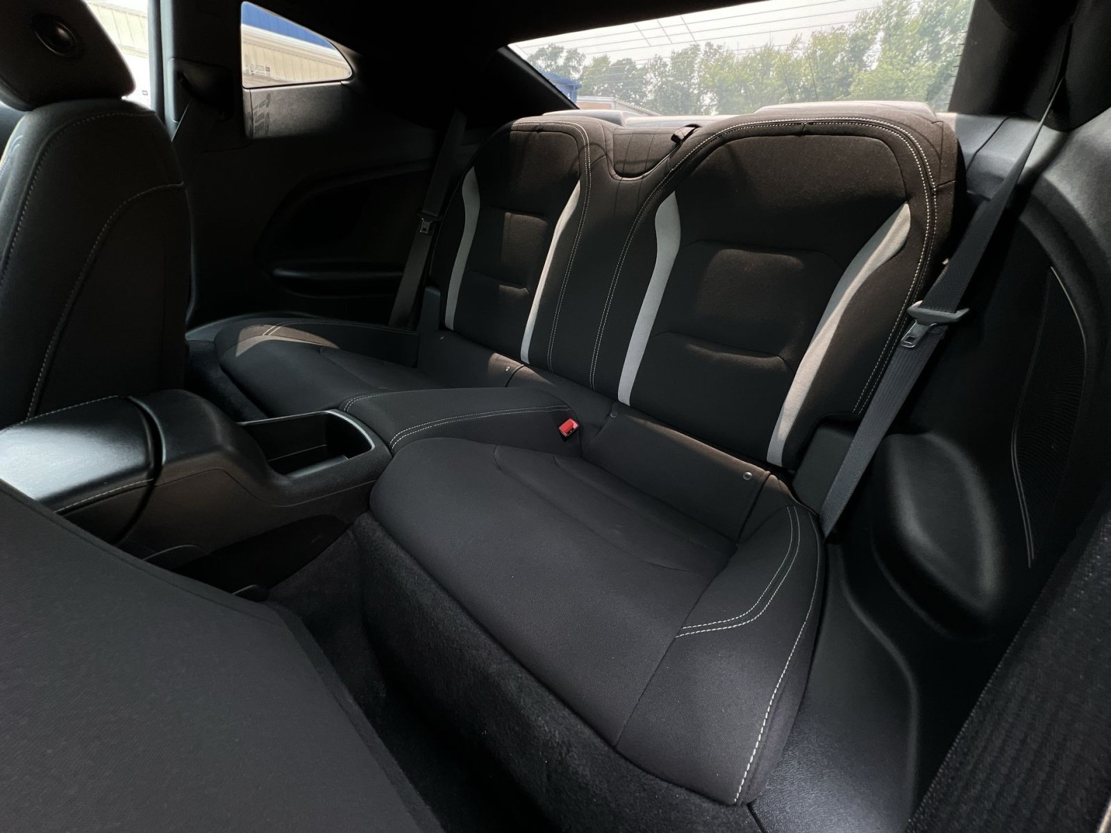 Used 2020 Chevrolet Camaro LS RWD image 32