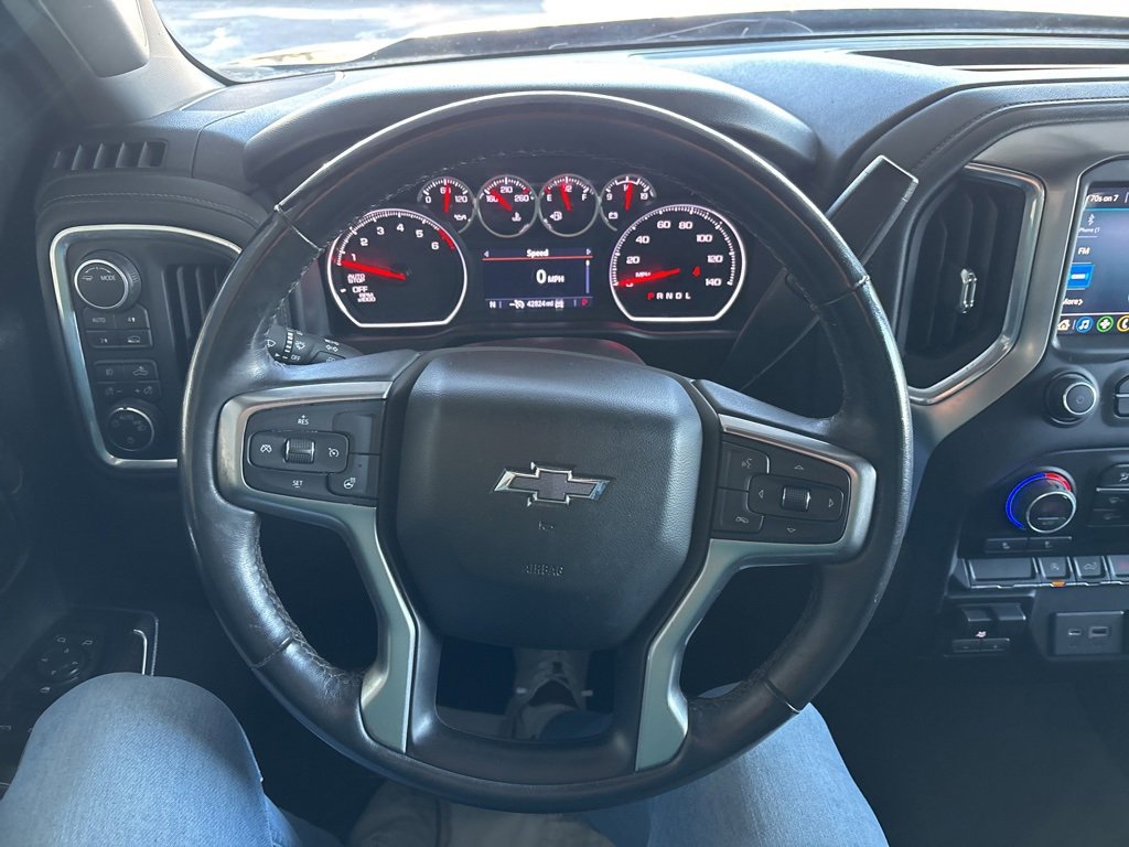 Used 2022 Chevrolet Silverado 1500 RST w/ LPO, Blackout Package image 11