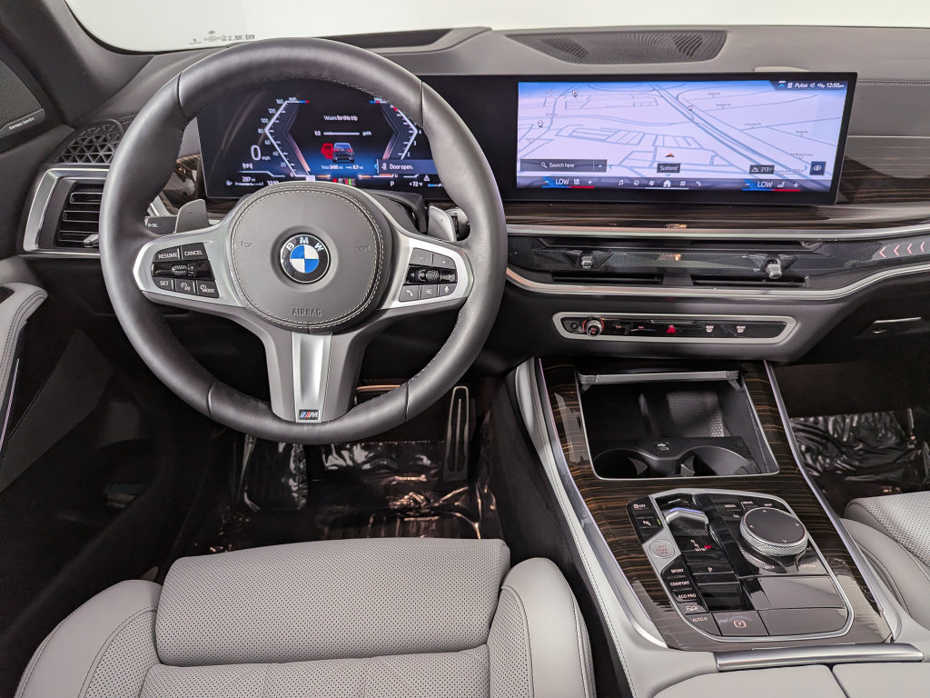 Used 2026 BMW X5 xDrive40i w/ M Sport Package AWD/4WD image 21