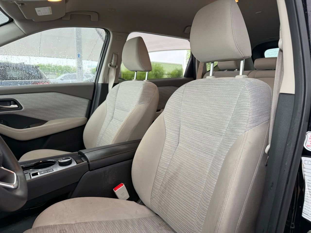 Used 2023 Nissan Rogue SV image 11