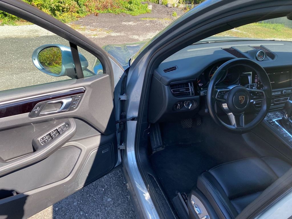 Used 2019 Porsche Macan AWD/4WD image 10