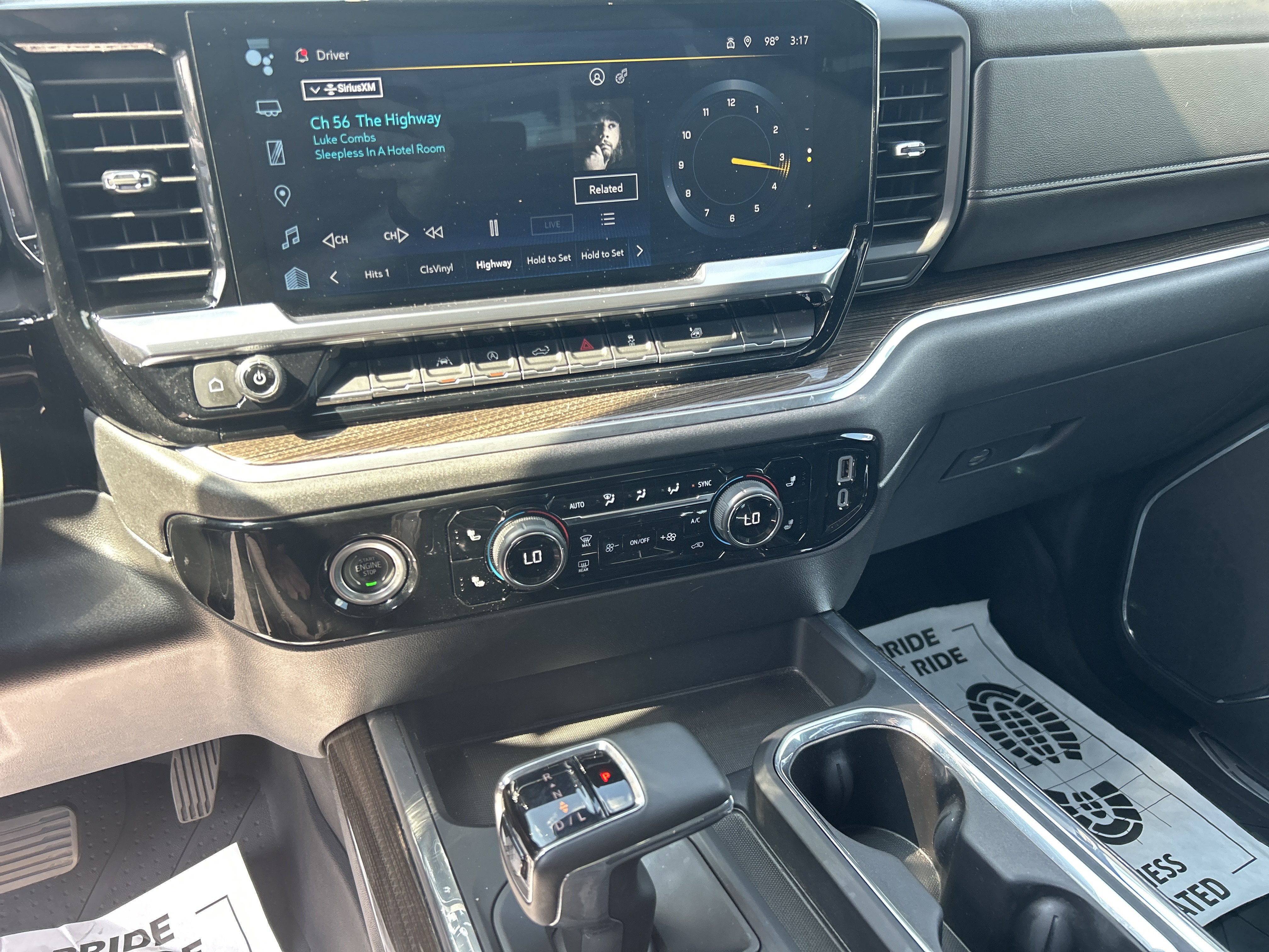 Used 2023 Chevrolet Silverado 1500 LT AWD/4WD image 21