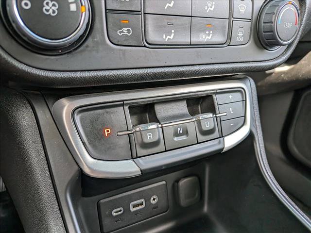 Used 2024 GMC Terrain SLE FWD image 17