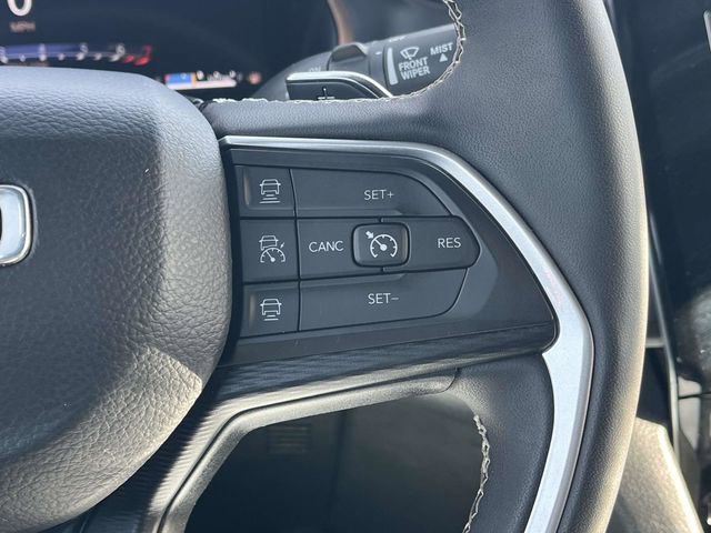 Used 2024 Jeep Grand Cherokee L Altitude image 29