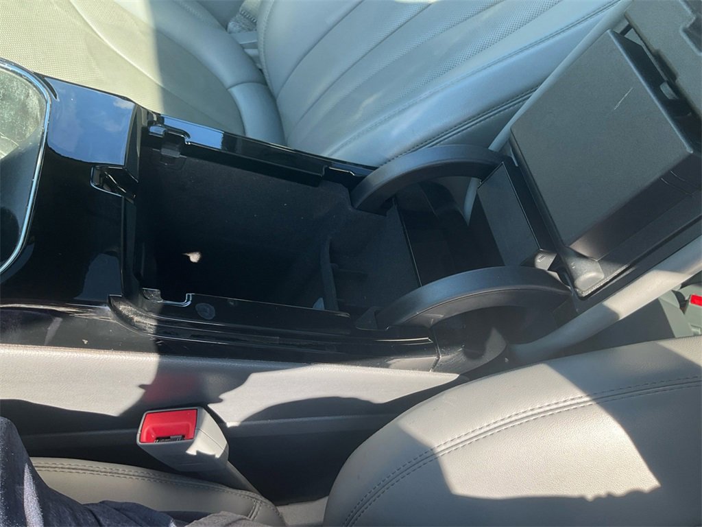 Used 2022 Lincoln Nautilus Reserve w/ Equipment Group 201A image 21