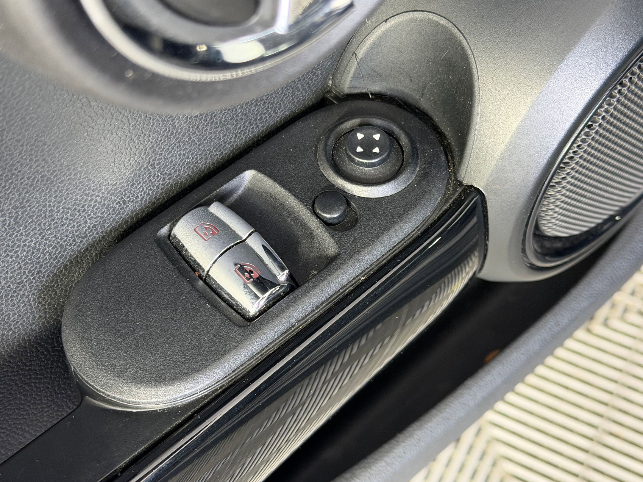 Used 2019 MINI Cooper S FWD image 12