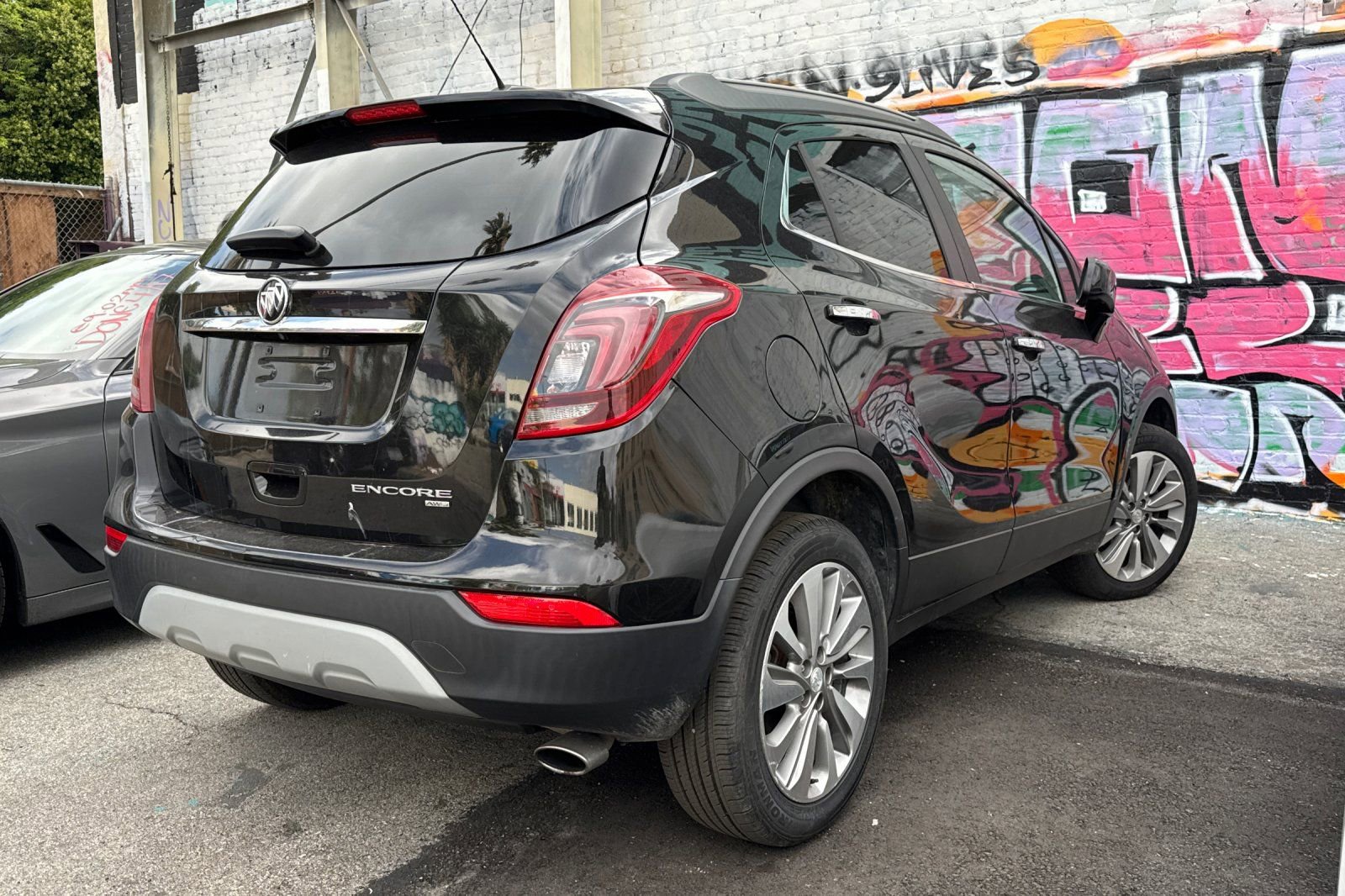 Used 2020 Buick Encore Preferred AWD/4WD image 5