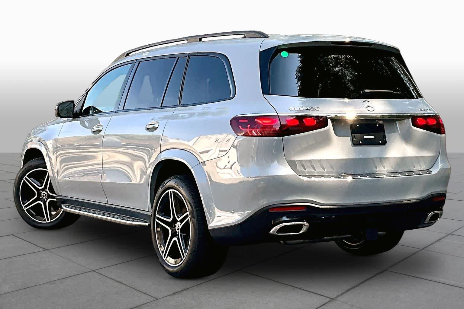 New 2026 Mercedes-Benz GLS 450 4MATIC image 4