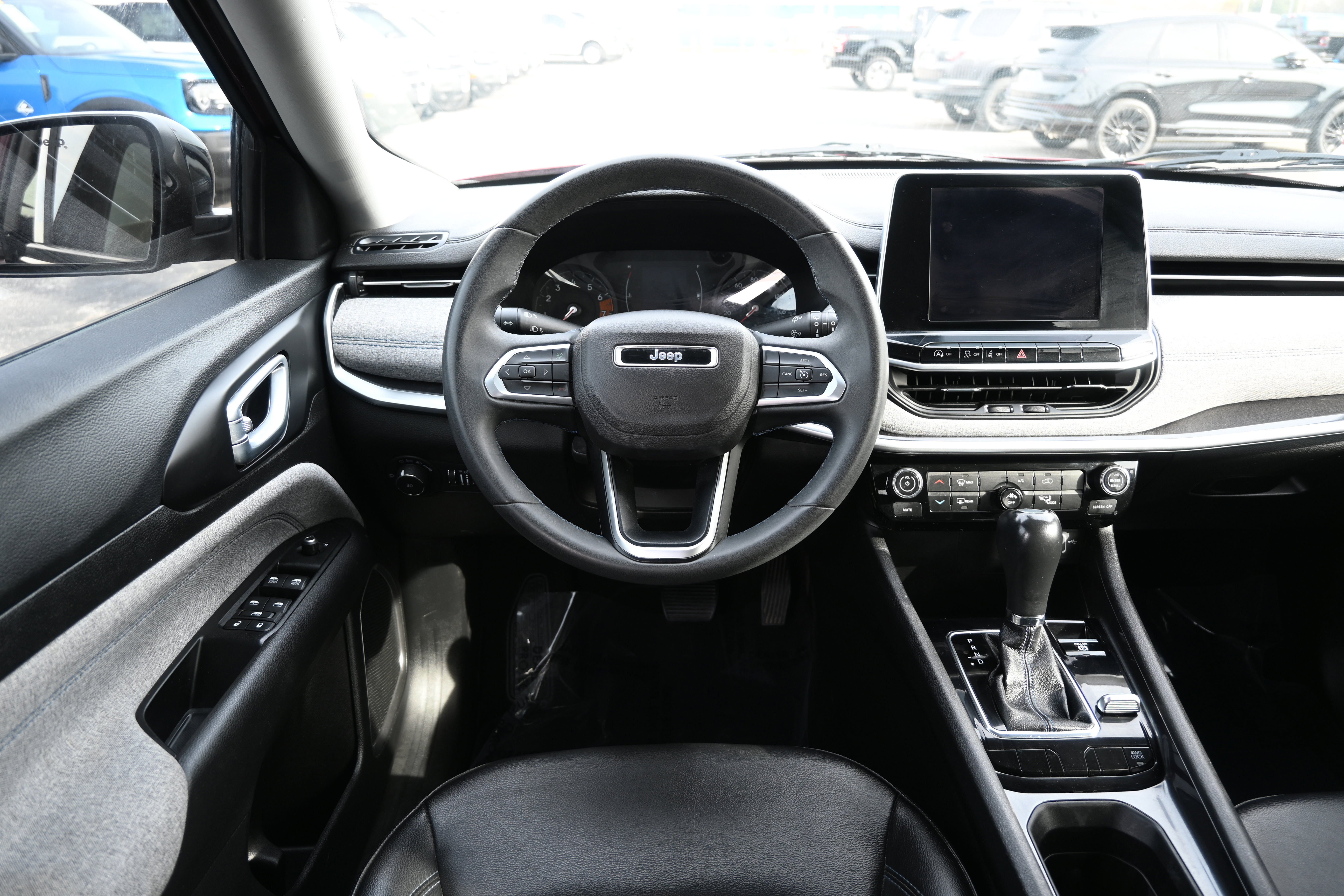 Used 2022 Jeep Compass Latitude image 30