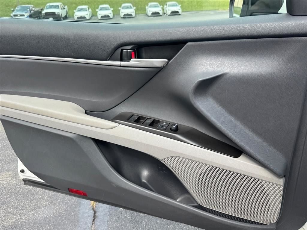Used 2024 Toyota Camry LE FWD image 18