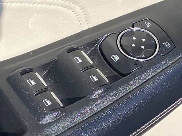 Used 2022 Ford Edge Titanium image 22