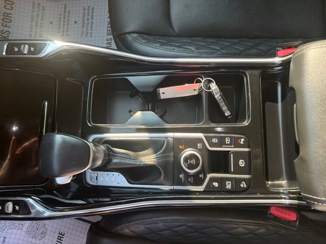 Used 2023 Kia Sorento SX AWD/4WD image 23