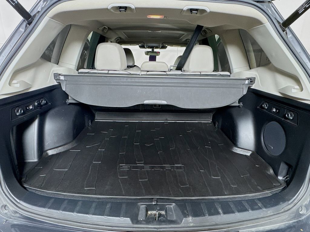 Used 2022 Subaru Forester Limited image 32