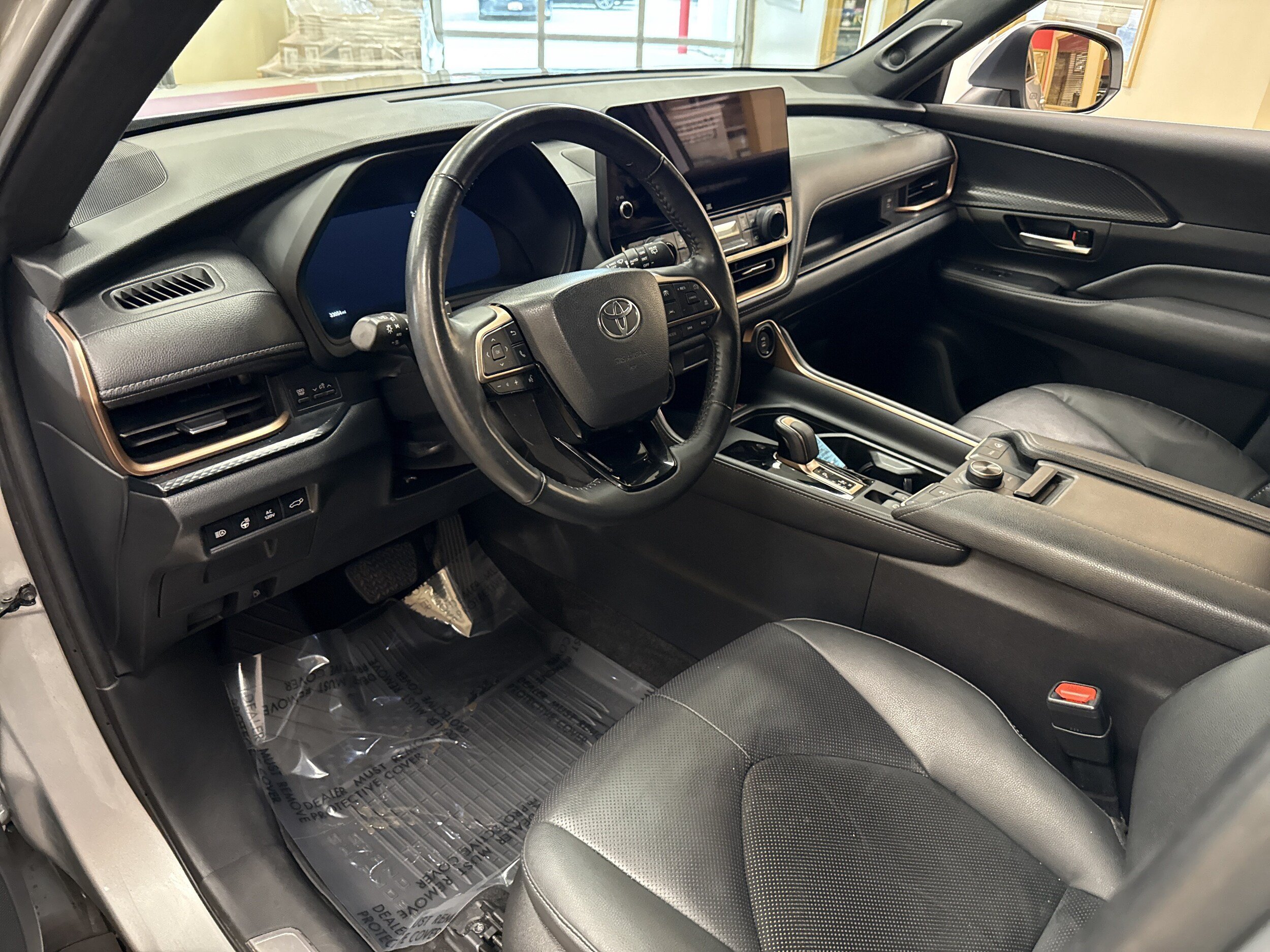Used 2024 Toyota Grand Highlander AWD Hybrid image 6