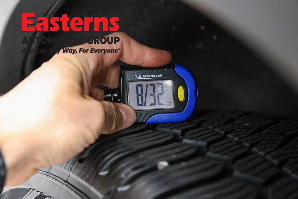 Used 2022 Nissan Pathfinder SL AWD/4WD image 27