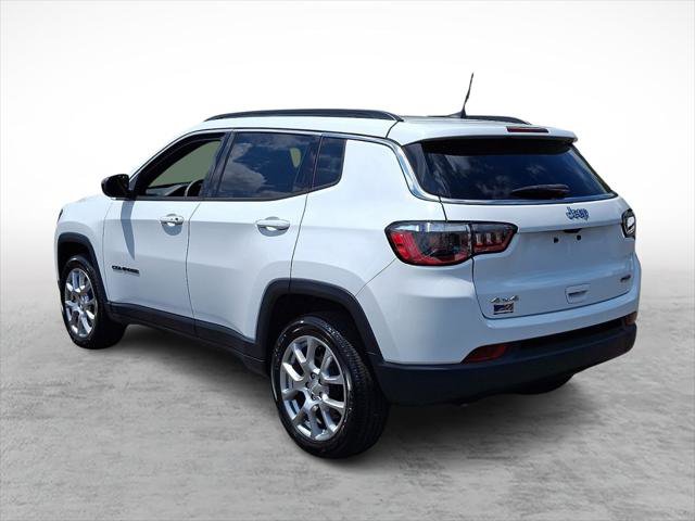 Certified 2023 Jeep Compass Latitude AWD/4WD image 3