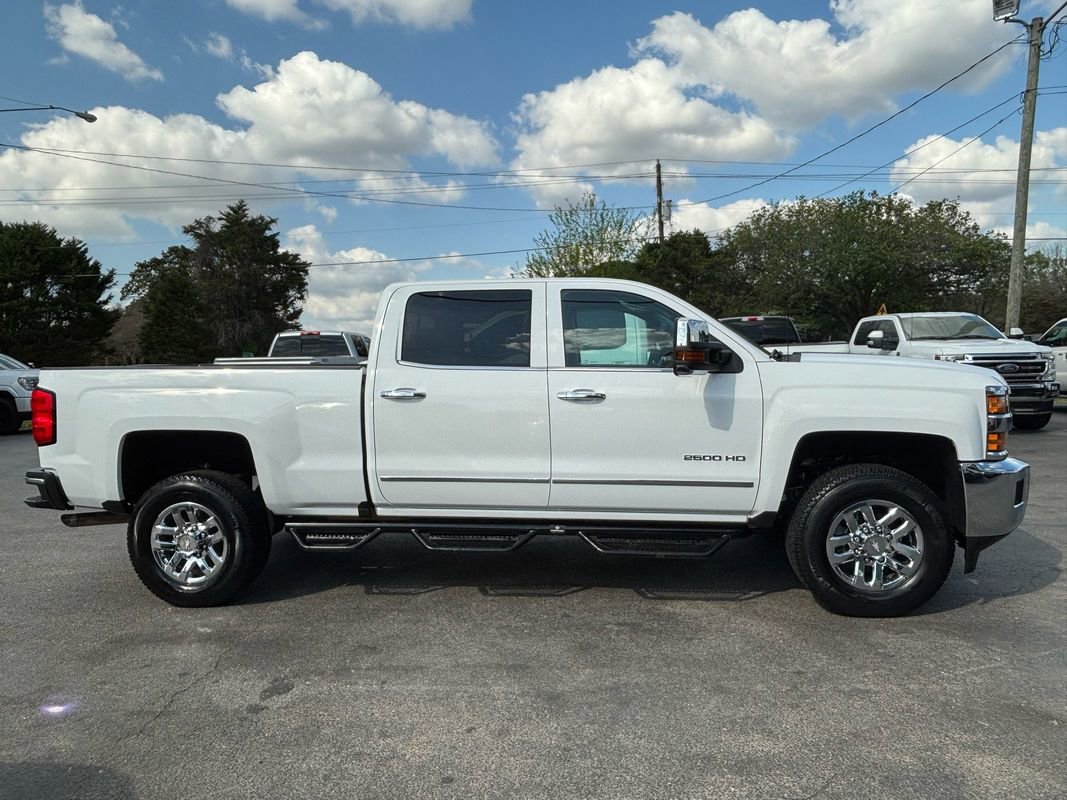 Used 2016 Chevrolet Silverado 2500 LTZ image 3