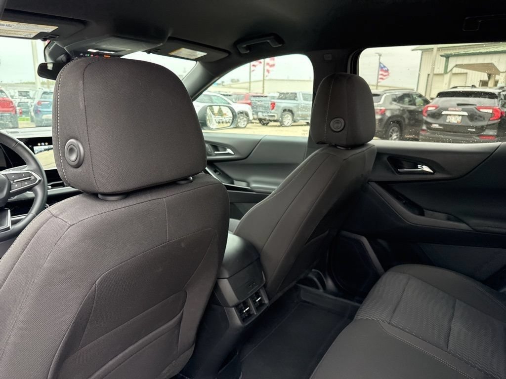 Used 2026 Chevrolet Equinox LT AWD/4WD image 45