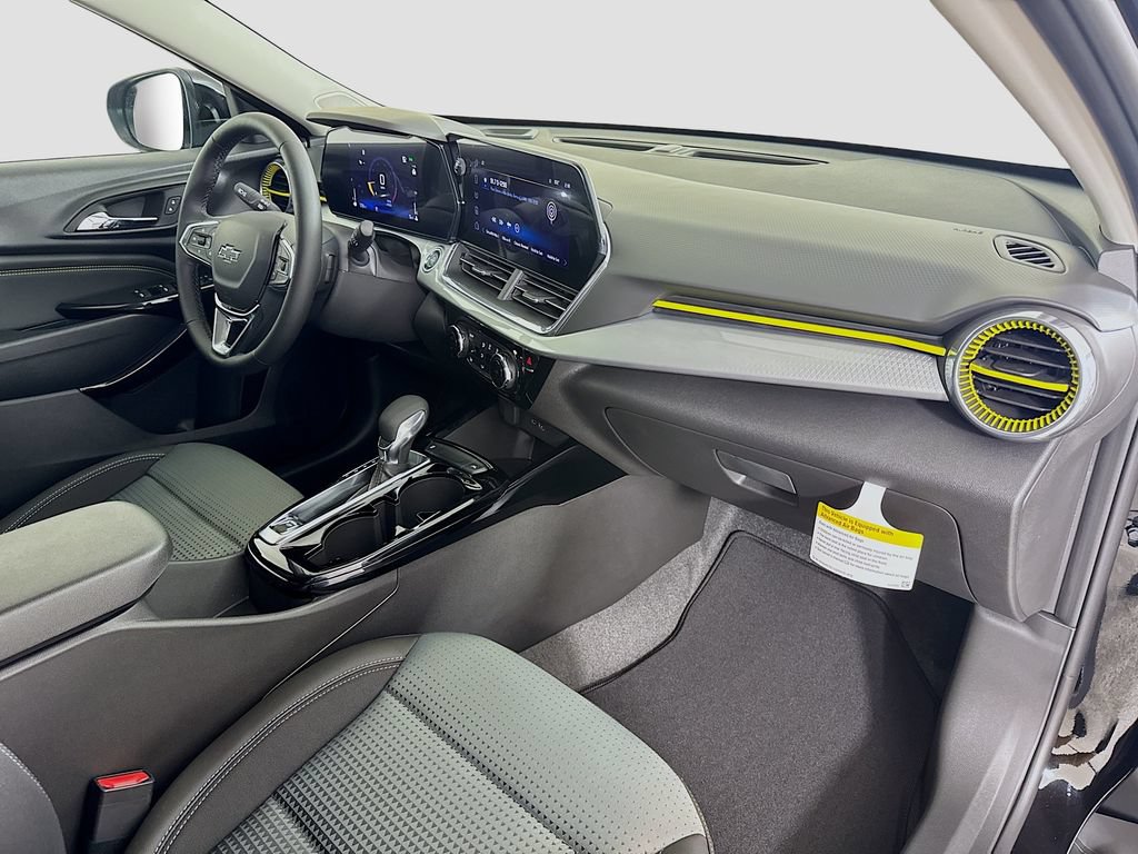 New 2026 Chevrolet Trax LT w/ Midnight Edition FWD image 28