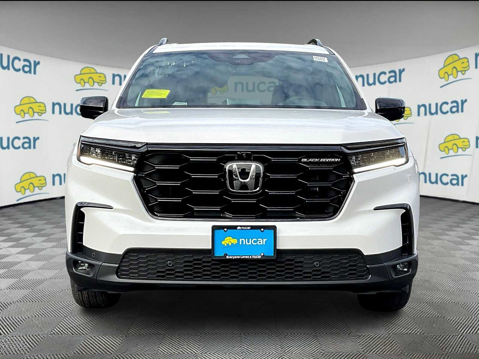 New 2025 Honda Pilot Black Edition image 3