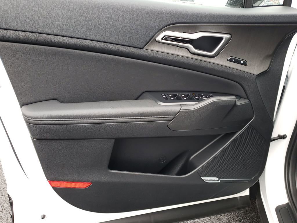 New 2026 Kia Sportage X-Line image 17