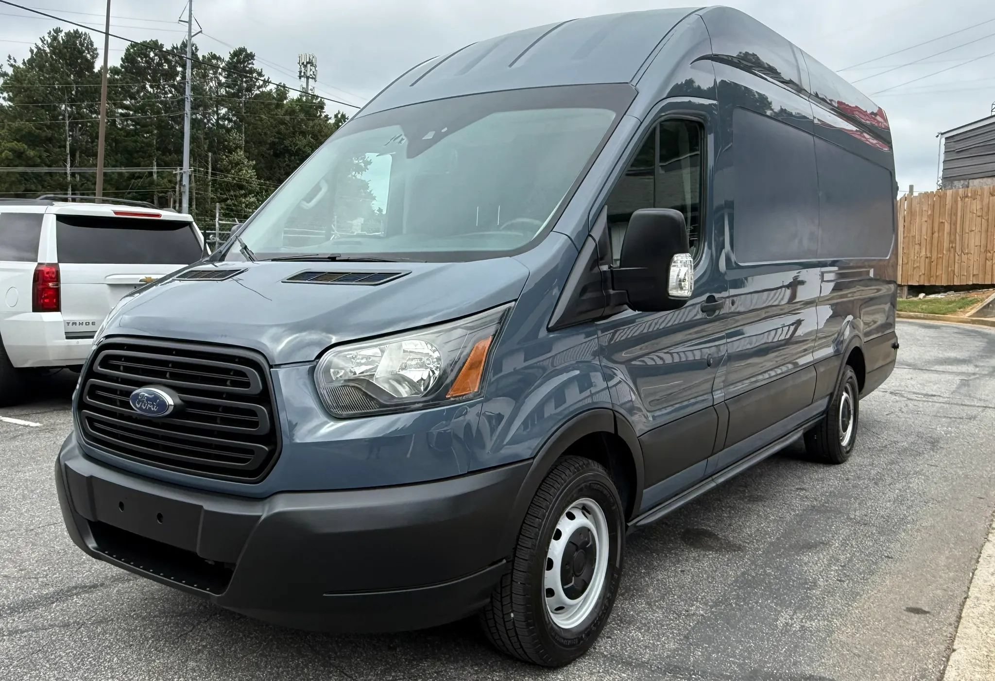 Used 2019 Ford Transit 250 148 High Roof Extended RWD image 1