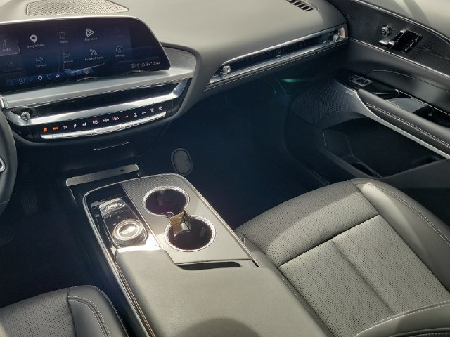 Certified 2024 Cadillac Lyriq Sport RWD image 27