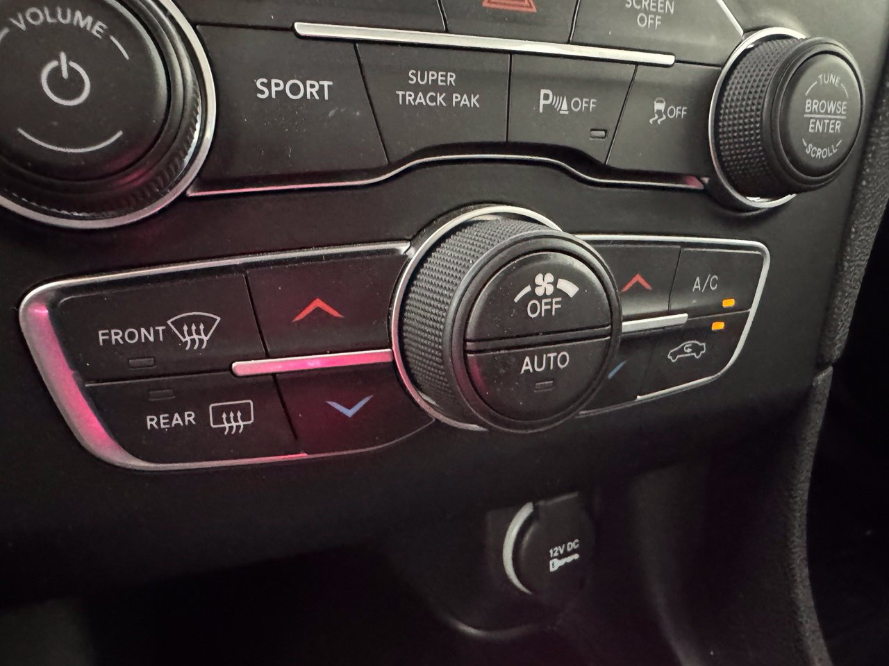 Used 2023 Dodge Charger R/T w/ Harman/Kardon Audio Group RWD image 18