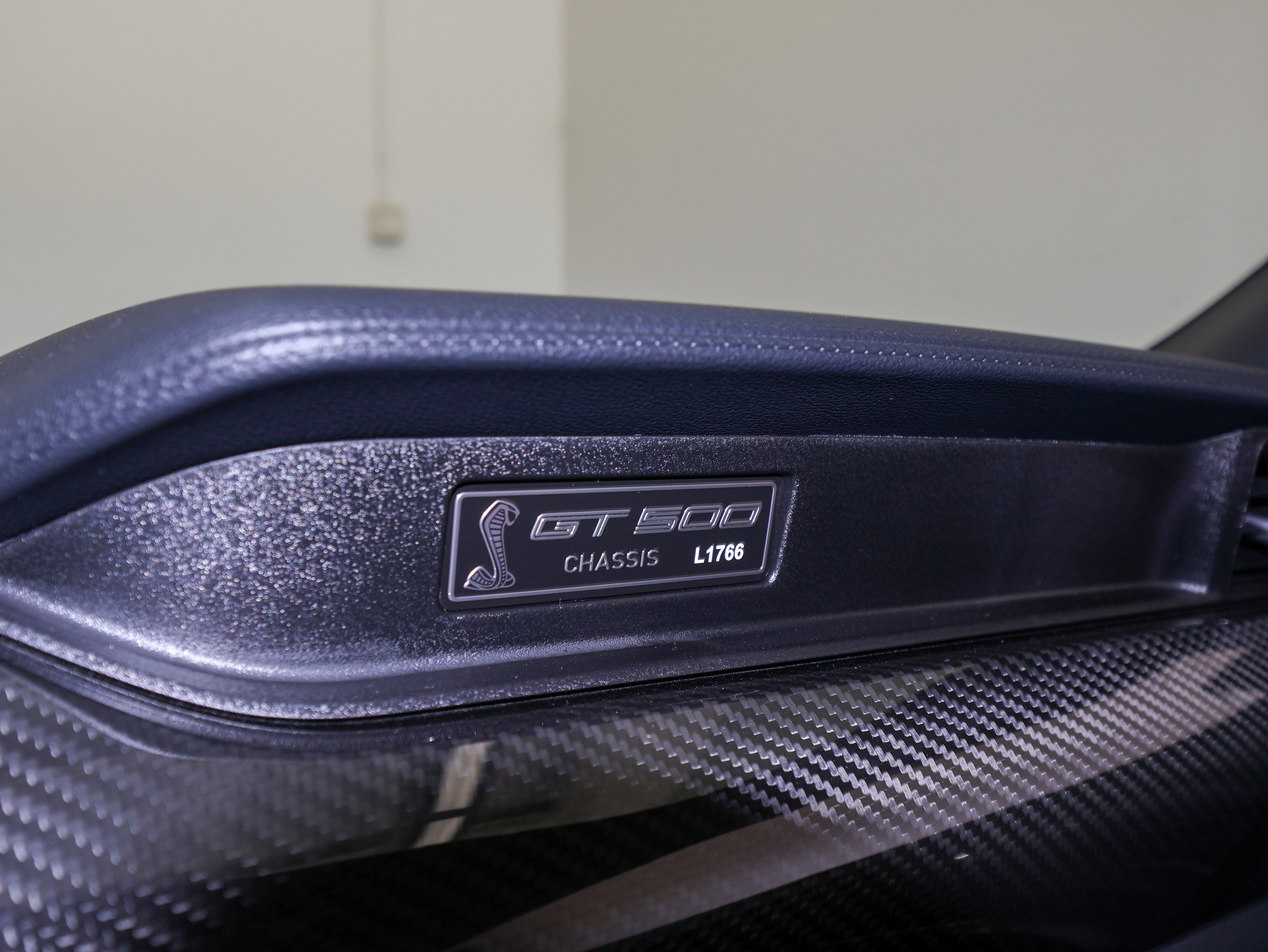 Used 2020 Ford Mustang Shelby GT500 w/ Carbon Fiber Track Pack RWD image 32