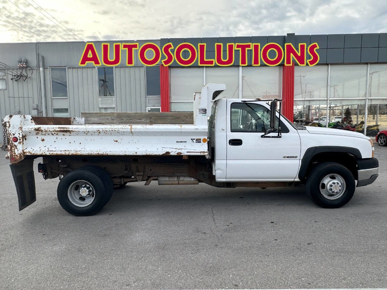 Used 2005 Chevrolet Silverado 3500 2WD Regular Cab image 8