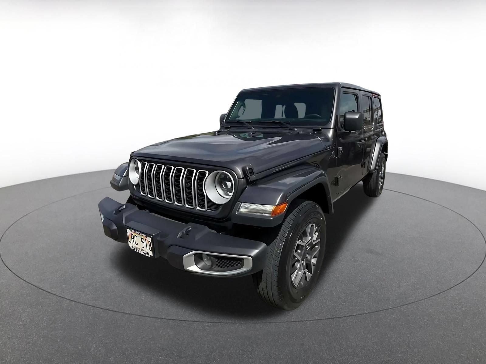 Used 2025 Jeep Wrangler Unlimited Sahara AWD/4WD image 6