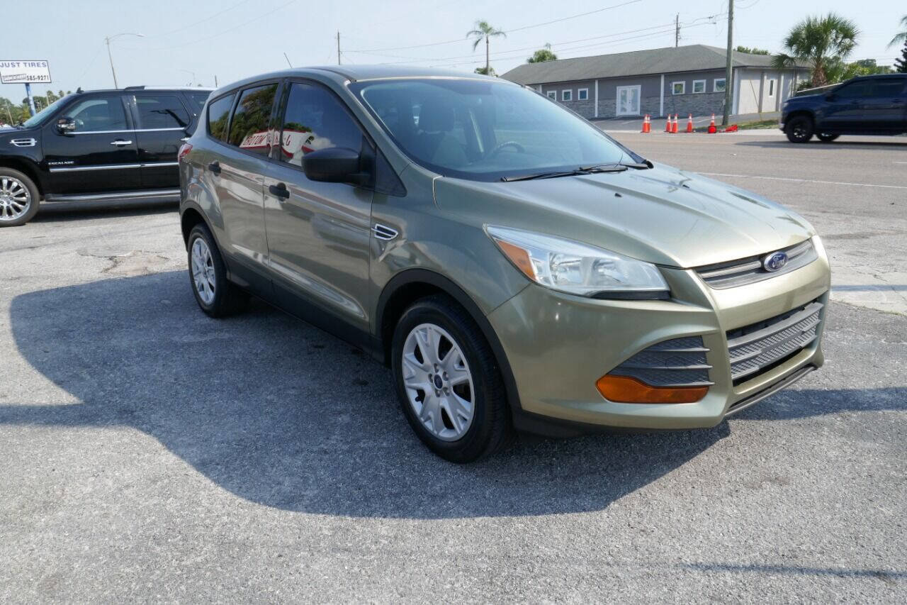 Used 2014 Ford Escape S image 2