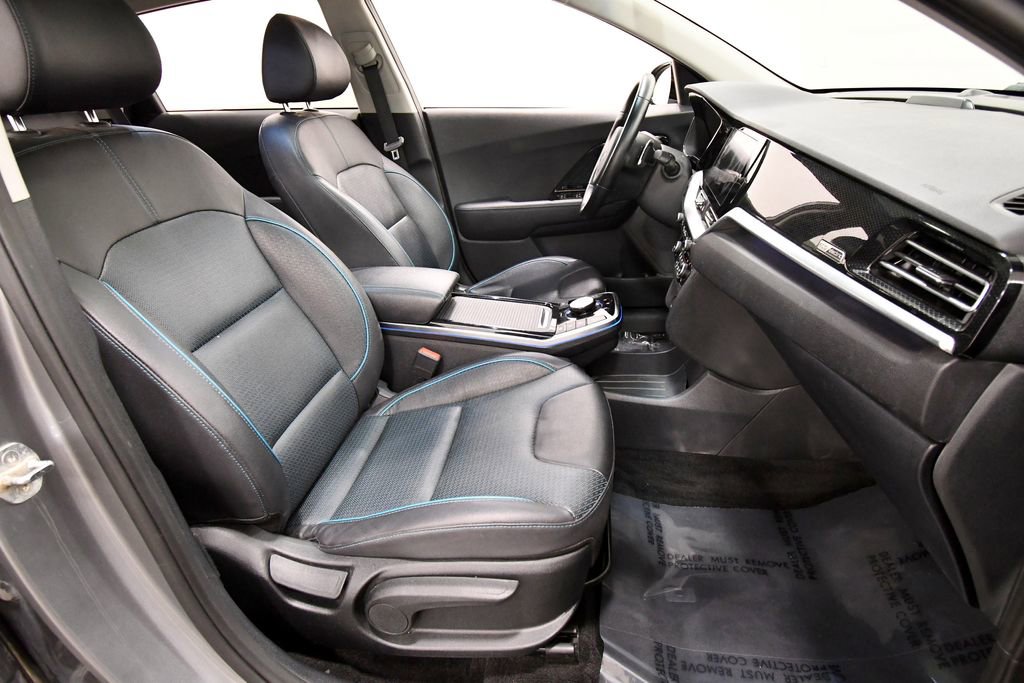 Used 2022 Kia Niro EX Premium w/ Cold Weather Package image 19