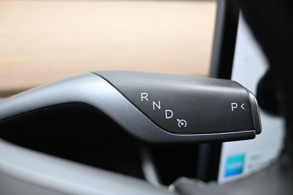 Used 2019 Tesla Model 3 Standard Range Plus RWD image 17